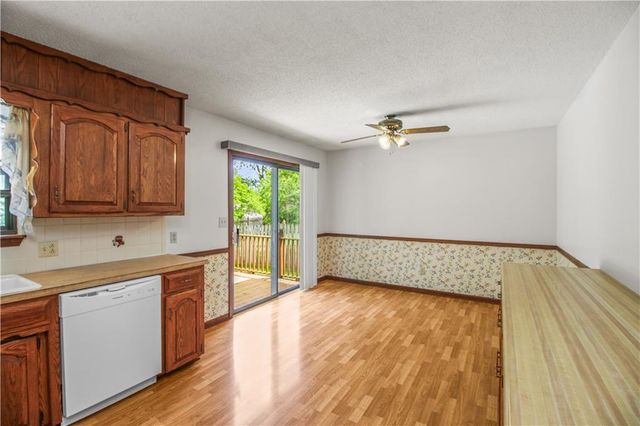 2134 NE Belvoir Street, Lee's Summit, MO 64086