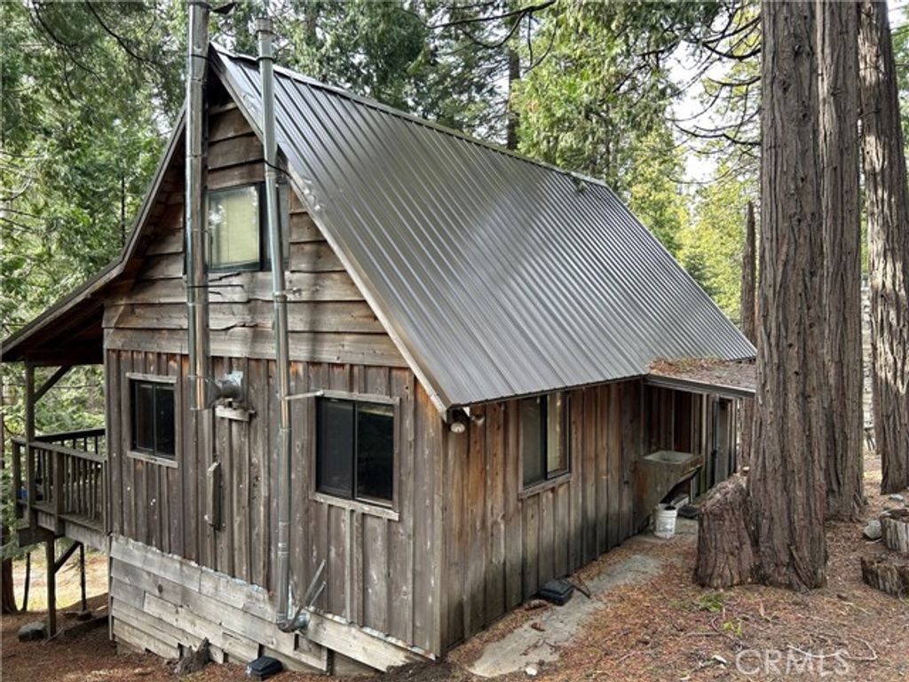 7771 White Chief Mountain Rd, Fish Camp, CA 93623