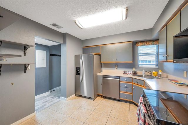 5567 SEA FOREST DRIVE 320, New Port Richey, FL 34652
