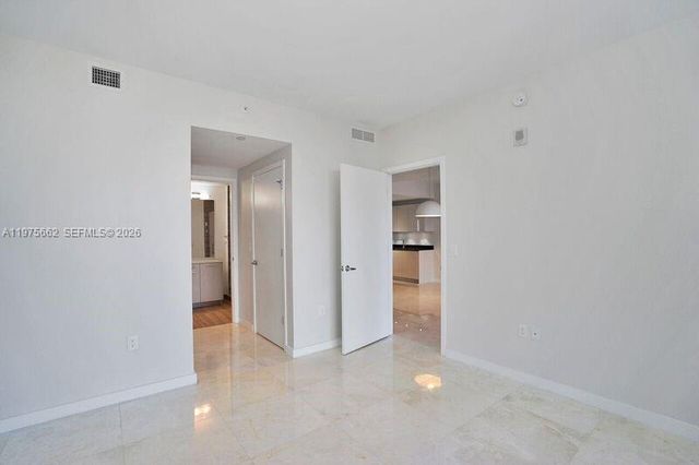 1010 Brickell Ave 3506, Miami, FL 33131
