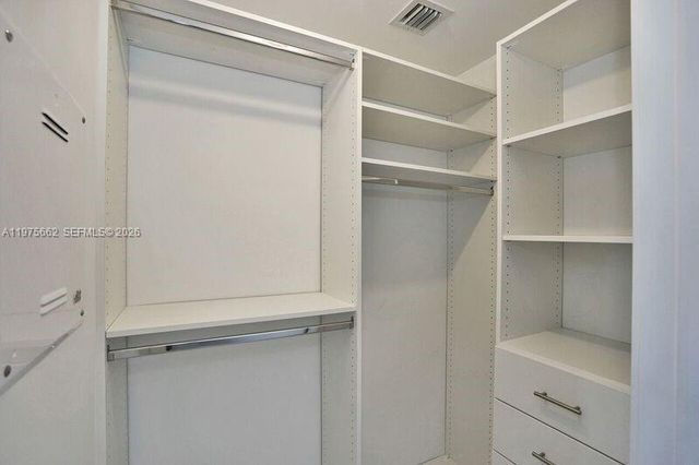 1010 Brickell Ave 3506, Miami, FL 33131