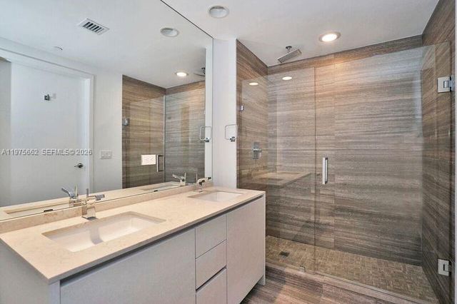 1010 Brickell Ave 3506, Miami, FL 33131