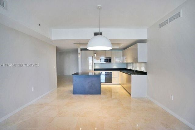 1010 Brickell Ave 3506, Miami, FL 33131