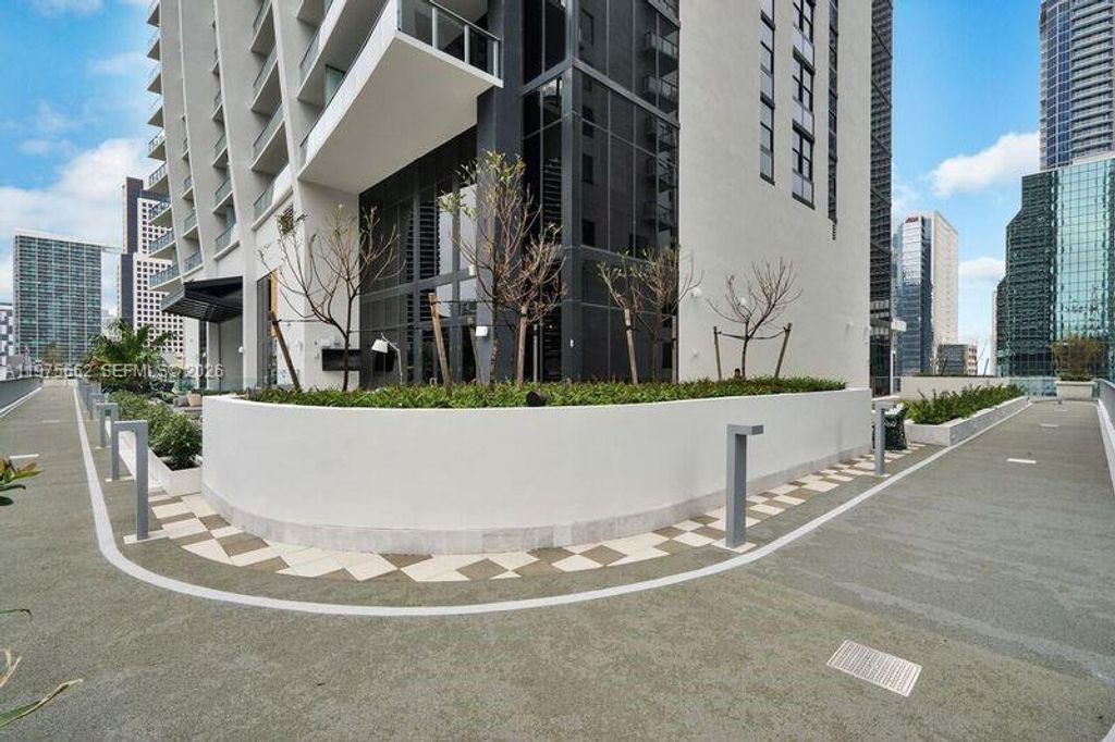 1010 Brickell Ave 3506, Miami, FL 33131