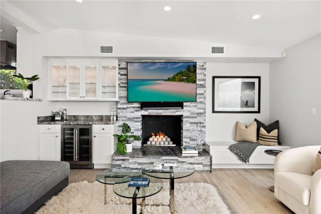 166 Fairview, Laguna Beach, CA 92651