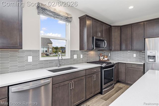 4402 Brookside C, Canton, MI 48188