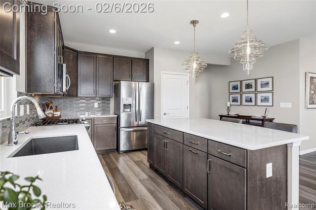 4402 Brookside C, Canton, MI 48188