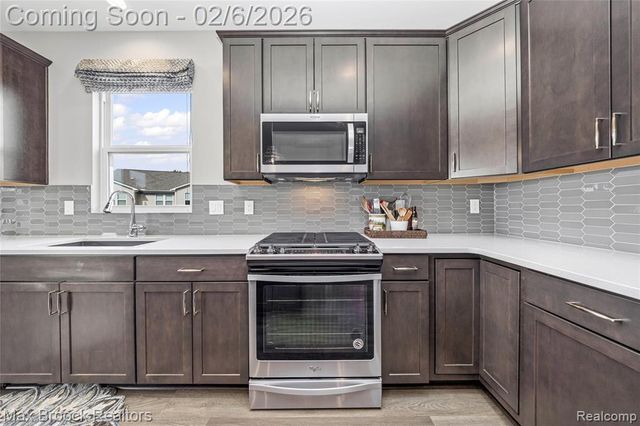 4402 Brookside C, Canton, MI 48188