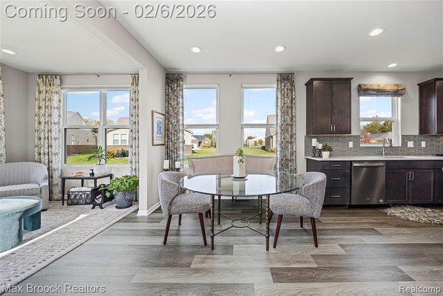 4402 Brookside C, Canton, MI 48188