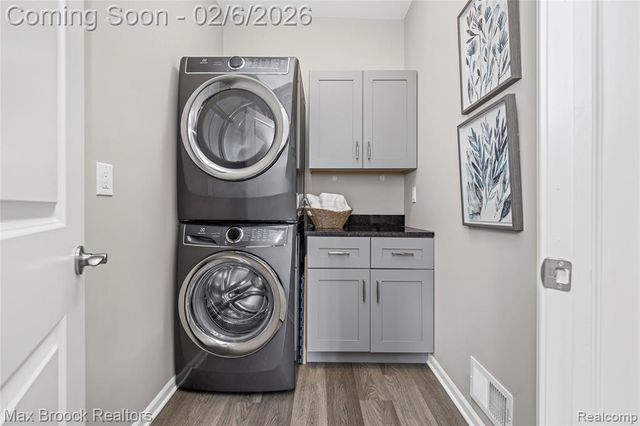 4402 Brookside C, Canton, MI 48188