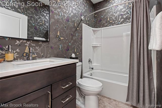 4402 Brookside C, Canton, MI 48188