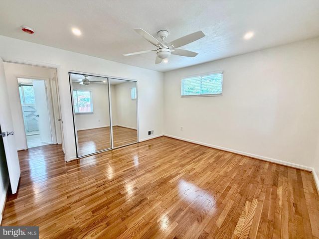 4605 HANNA PL SE, Washington, DC 20019