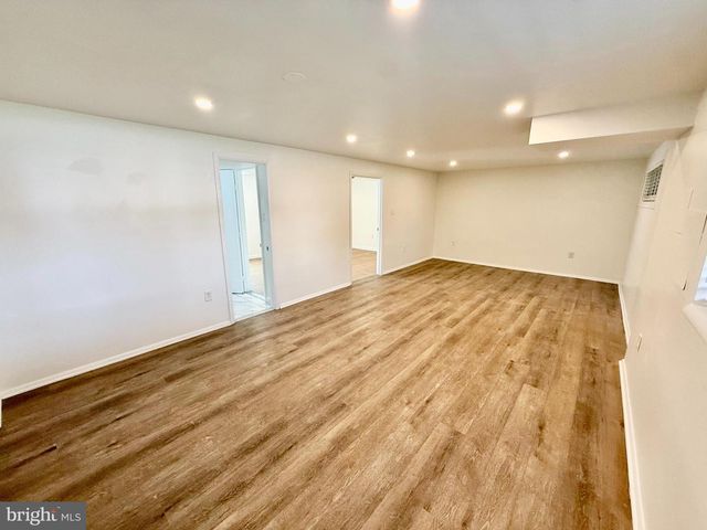 4605 HANNA PL SE, Washington, DC 20019