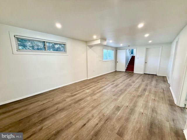 4605 HANNA PL SE, Washington, DC 20019