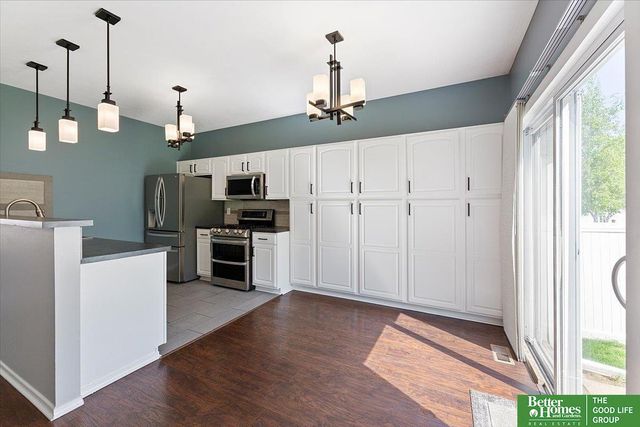 5017 S 194th Avenue, Omaha, NE 68135