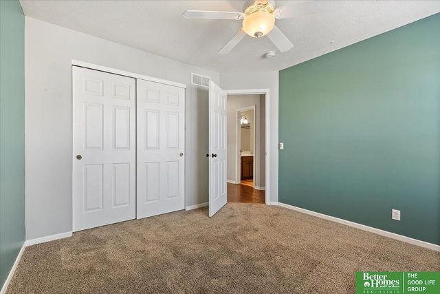 5017 S 194th Avenue, Omaha, NE 68135