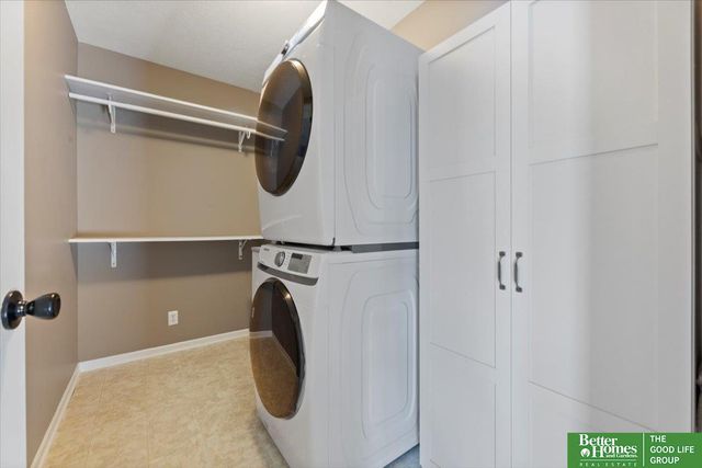 5017 S 194th Avenue, Omaha, NE 68135