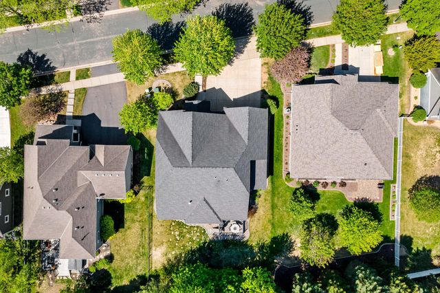 16899 E Lake Drive, Lakeville, MN 55044