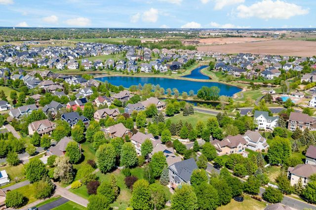 16899 E Lake Drive, Lakeville, MN 55044