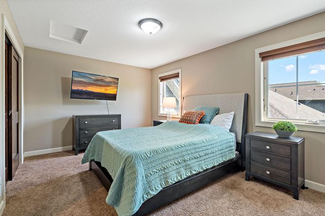 16899 E Lake Drive, Lakeville, MN 55044