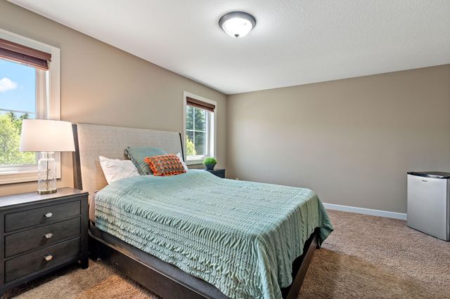 16899 E Lake Drive, Lakeville, MN 55044