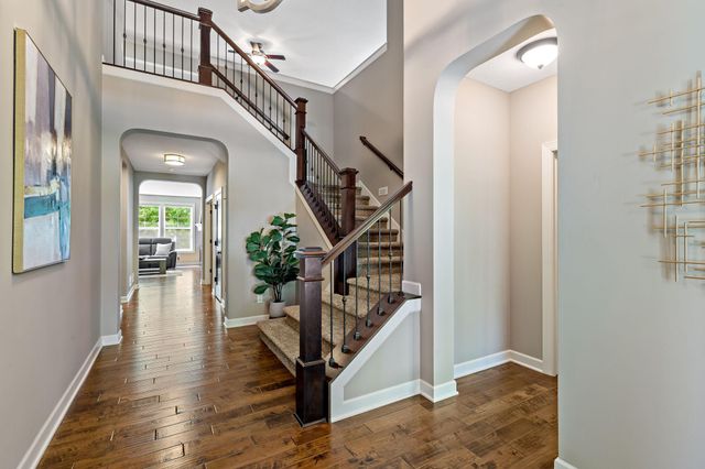 16899 E Lake Drive, Lakeville, MN 55044