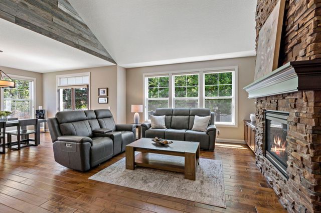 16899 E Lake Drive, Lakeville, MN 55044