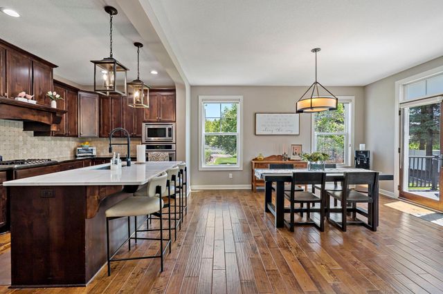 16899 E Lake Drive, Lakeville, MN 55044