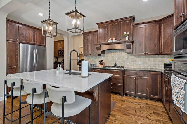 16899 E Lake Drive, Lakeville, MN 55044