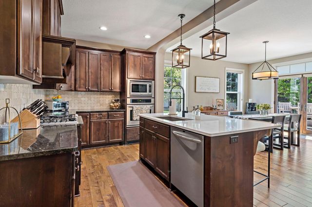 16899 E Lake Drive, Lakeville, MN 55044