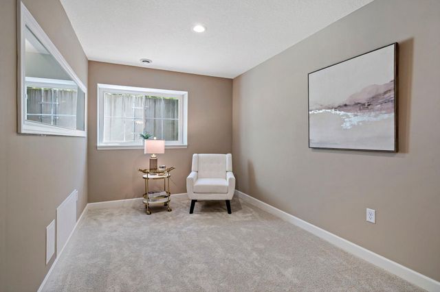 16899 E Lake Drive, Lakeville, MN 55044