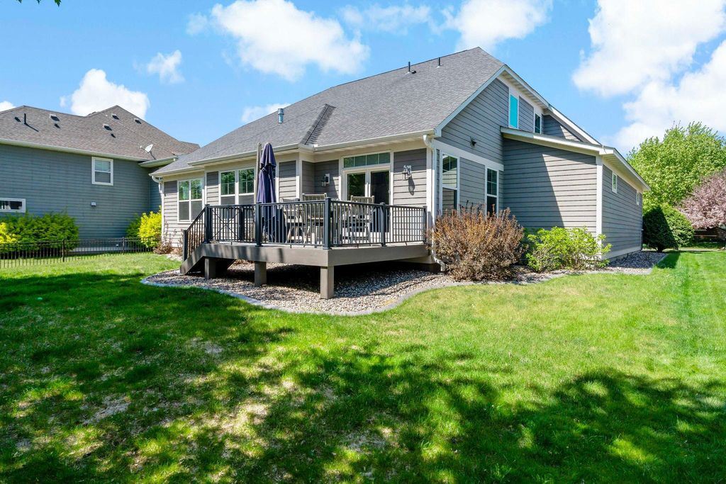 16899 E Lake Drive, Lakeville, MN 55044 — photo 4