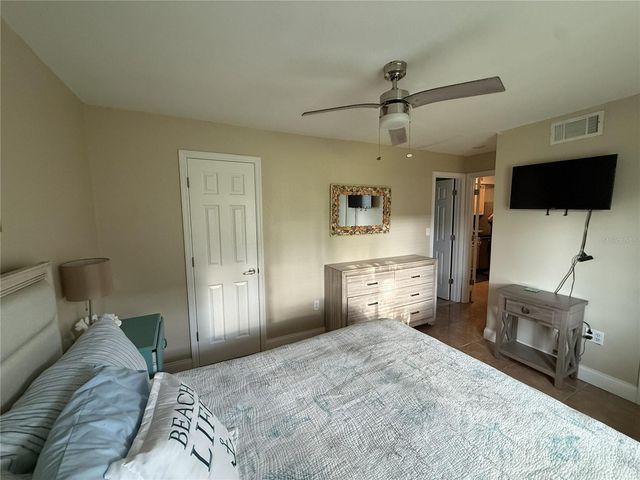 4215 E BAY DRIVE 1702B, Clearwater, FL 33764