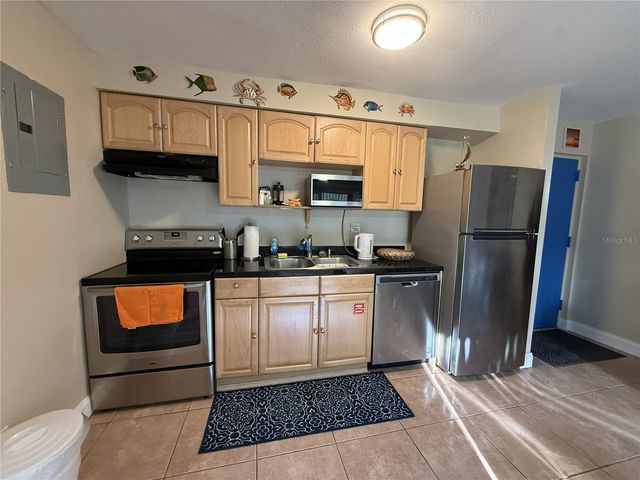 4215 E BAY DRIVE 1702B, Clearwater, FL 33764