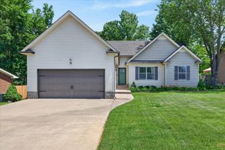 2852 Kettle Ct, Clarksville, TN 37043