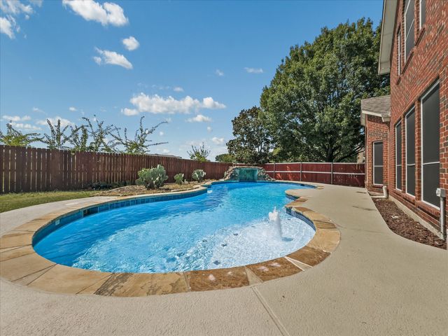 5609 Freedom Lane, Rowlett, TX 75089