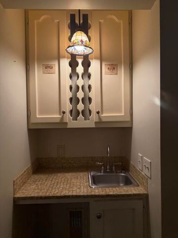 1600 W Lynn Street, Slaton, TX 79364