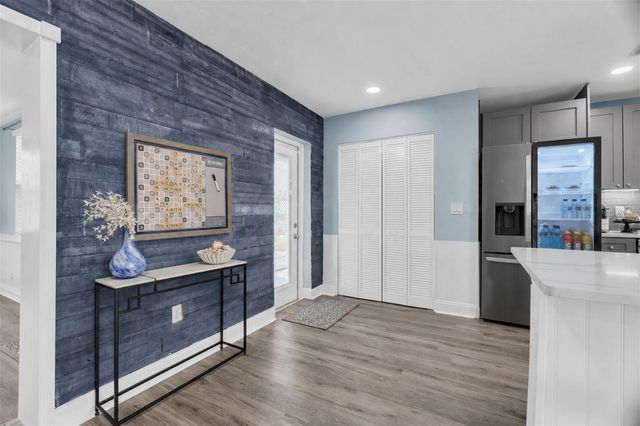 7891 4TH AVENUE S, St Petersburg, FL 33707