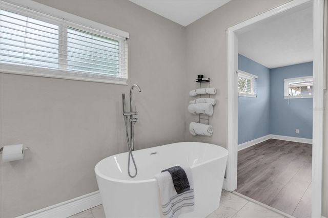 7891 4TH AVENUE S, St Petersburg, FL 33707