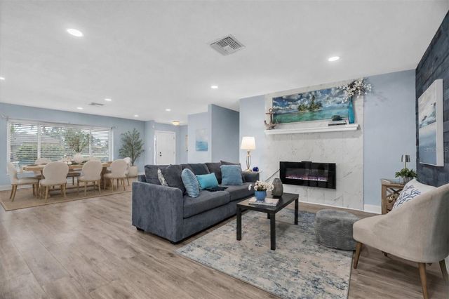 7891 4TH AVENUE S, St Petersburg, FL 33707