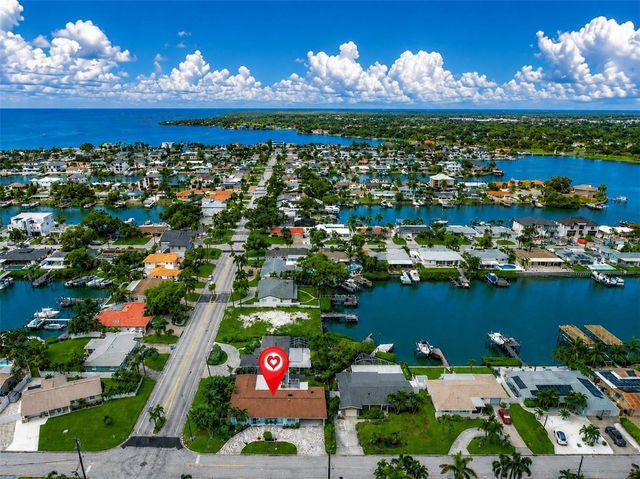 7891 4TH AVENUE S, St Petersburg, FL 33707