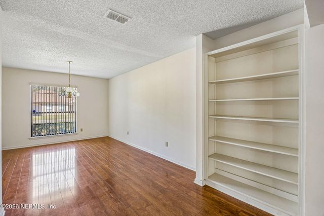 5848 COPPER LAKE Drive, Jacksonville, FL 32218