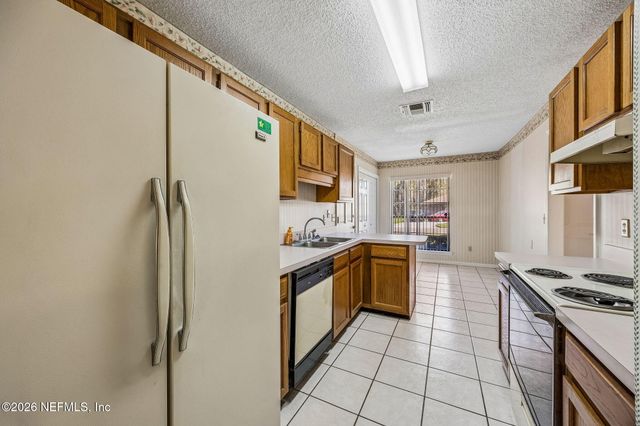 5848 COPPER LAKE Drive, Jacksonville, FL 32218