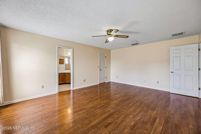 5848 COPPER LAKE Drive, Jacksonville, FL 32218