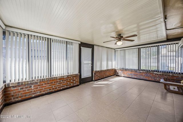 5848 COPPER LAKE Drive, Jacksonville, FL 32218