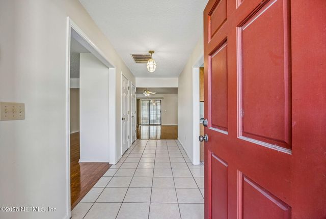 5848 COPPER LAKE Drive, Jacksonville, FL 32218