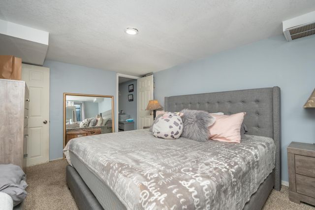 1809 Jackson Street, Maplewood, MN 55117