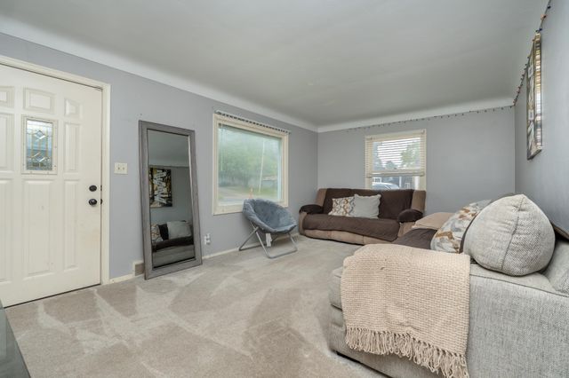 1809 Jackson Street, Maplewood, MN 55117