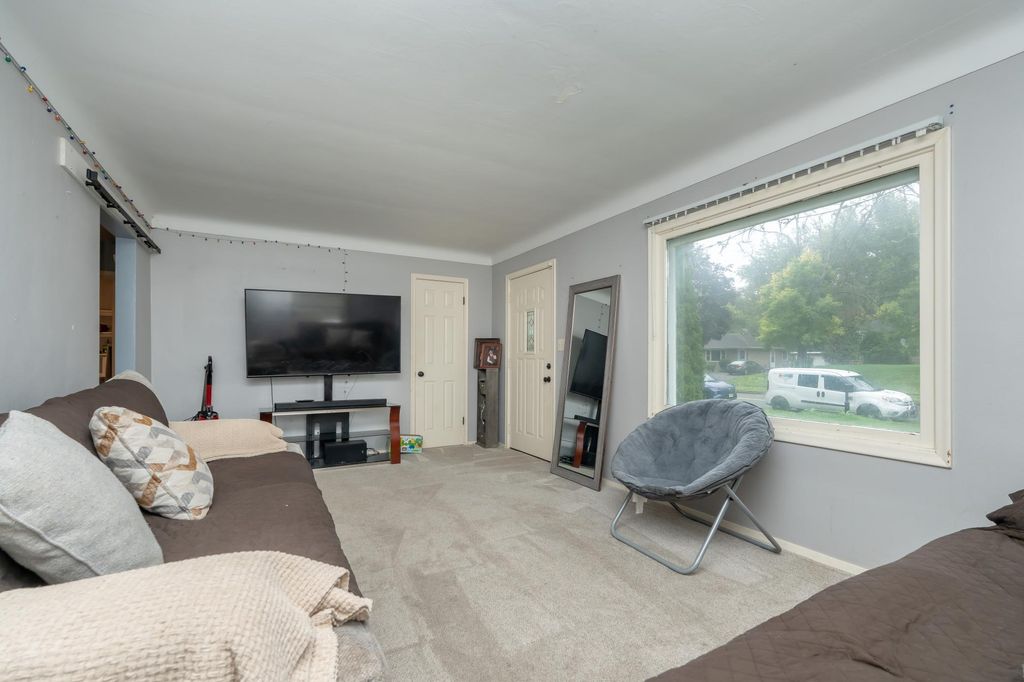 1809 Jackson Street, Maplewood, MN 55117 — photo 4