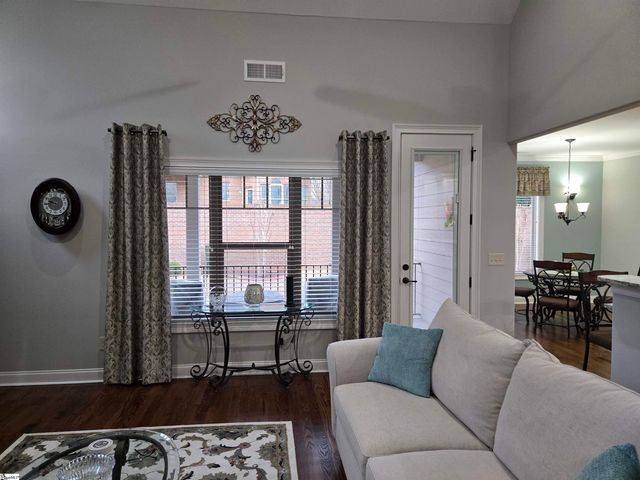 346 Laguna Lane, Simpsonville, SC 29680